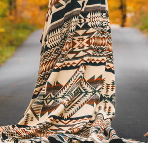 Alpaca Blanket - Oakland - Art Andina - Alpaca wool blanket in Queen Size | Reversible Aztec Throw Blanket with Native Design | Southwestern Blanket Boho | Large Navajo Blanket